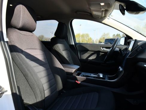 Used 2024 Ford Edge SE w/ Black Appearance Package AWD/4WD image 16