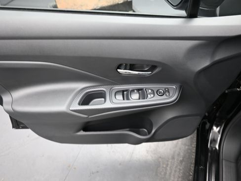 Certified 2025 Nissan Versa SV w/ Trunk Package FWD image 11