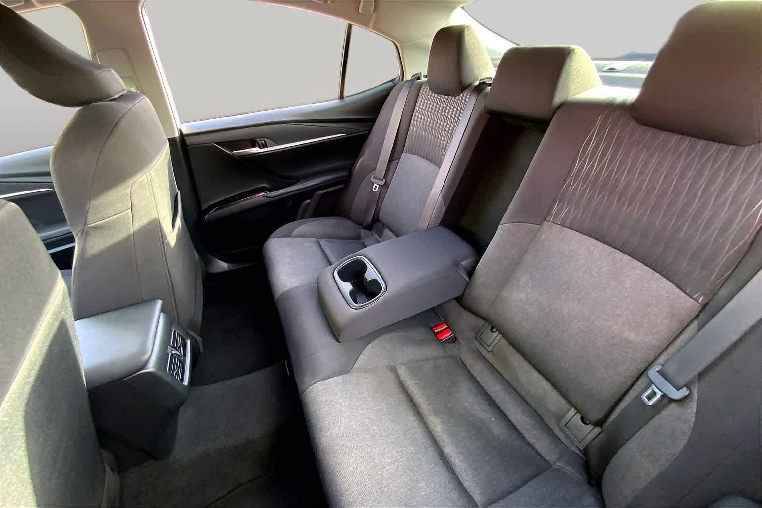 Used 2025 Toyota Camry LE FWD image 20