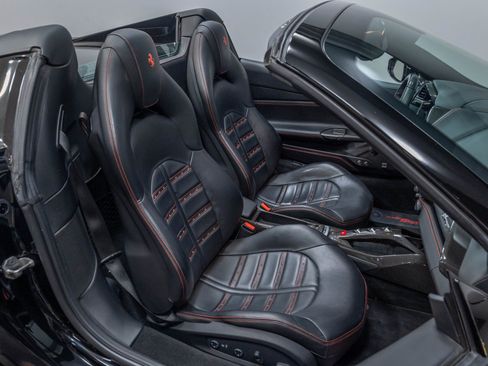 Used 2016 Ferrari 488 Spider RWD image 42