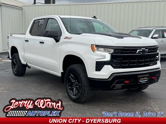 Used 2024 Chevrolet Silverado 1500 LT Trail Boss w/ Protection Package AWD/4WD image 1