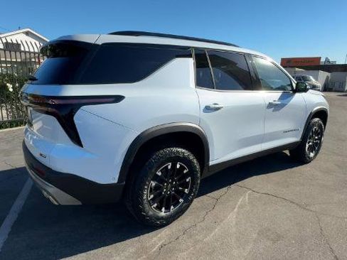 New 2026 Chevrolet Traverse Z71 w/ Enhanced Driving Package image 8