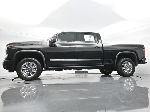 Used 2024 Chevrolet Silverado 2500 High Country w/ High Country Premium Package AWD/4WD image 48