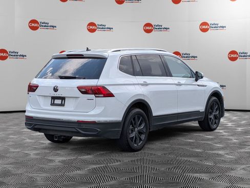 Used 2024 Volkswagen Tiguan SE AWD/4WD image 15