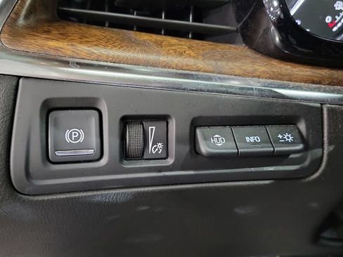 Used 2022 Cadillac XT5 Premium Luxury w/ Platinum Package AWD/4WD image 31