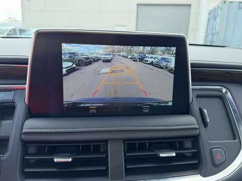 Used 2023 Chevrolet Tahoe Premier AWD/4WD image 31
