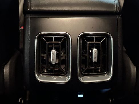 Certified 2023 Kia Sorento EX FWD image 17