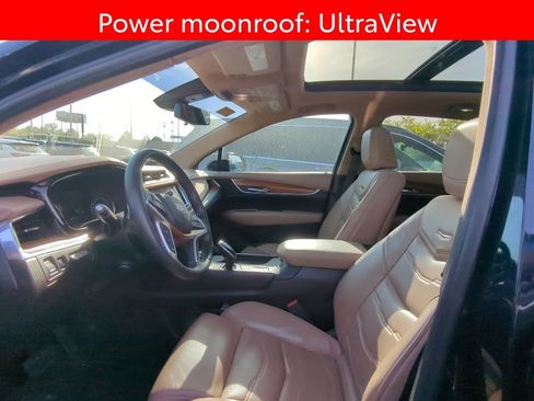 Used 2017 Cadillac XT5 Platinum AWD/4WD image 6