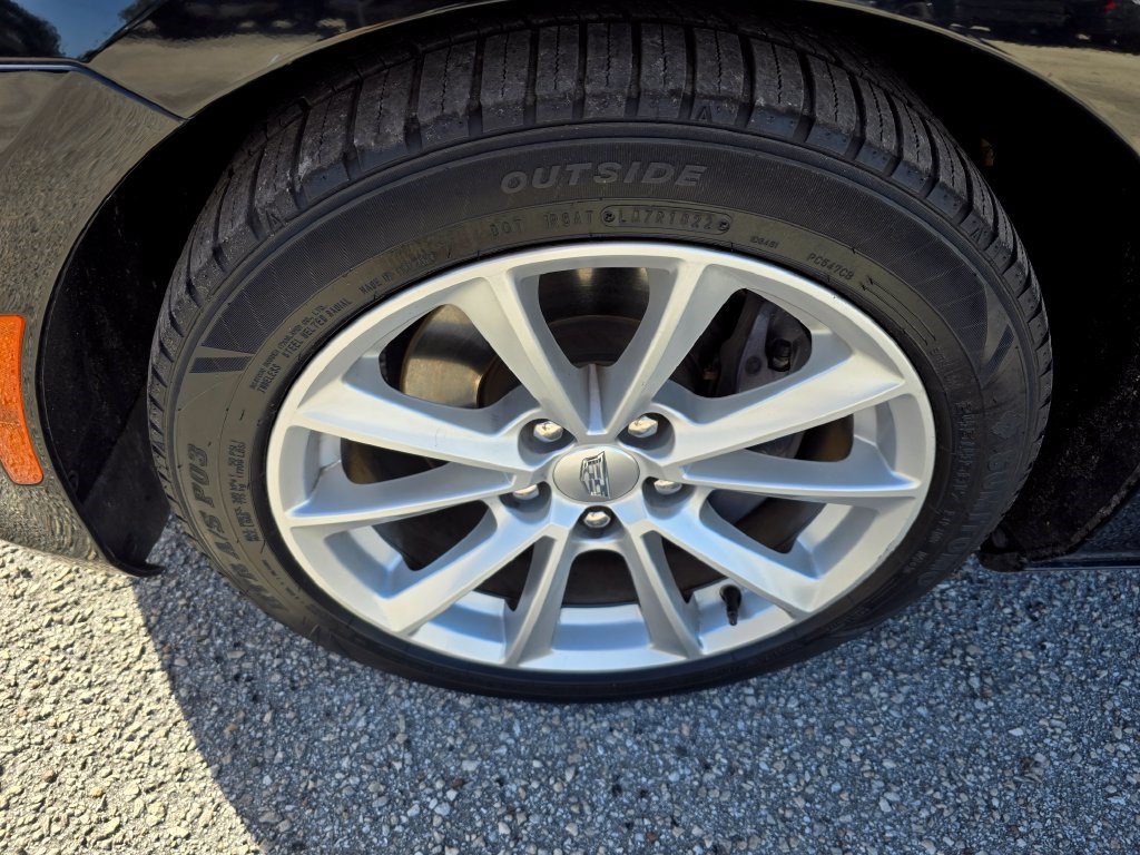 Used 2019 Cadillac CTS Sedan RWD image 9