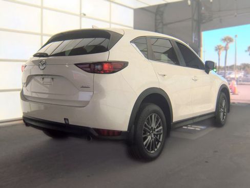 Used 2017 MAZDA CX-5 Touring w/ Preferred Equipment Package FWD image 2