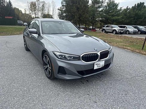 Used 2023 BMW 330i xDrive Sedan w/ Premium Package image 7