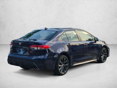 Used 2023 Toyota Corolla SE w/ SE Premium Package FWD image 5