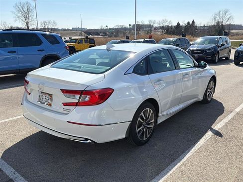 Used 2018 Honda Accord Touring image 15