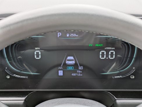 Certified 2023 Kia Niro EX Touring FWD image 22