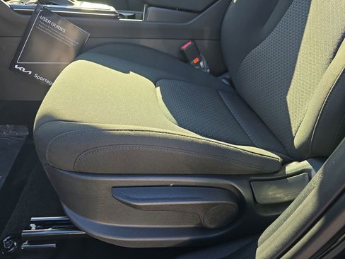 New 2026 Kia Sportage LX image 31