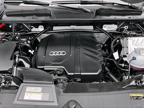 Certified 2025 Audi Q5 2.0T Premium Plus w/ Premium Plus Package image 30