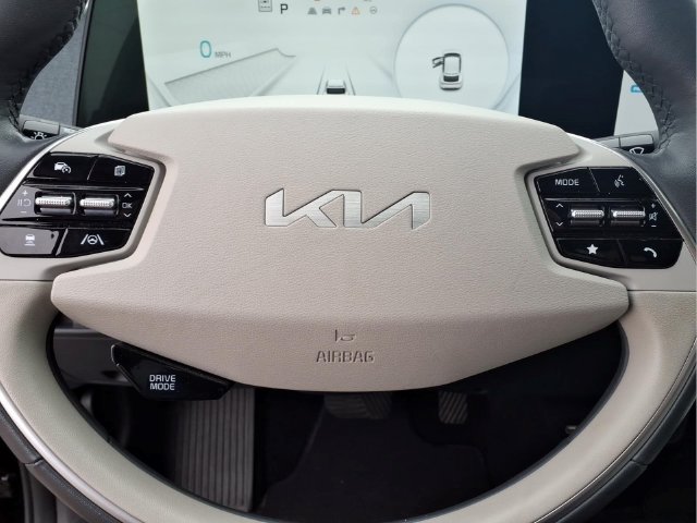 Used 2023 Kia EV6 Wind w/ Wind Technology Package AWD/4WD image 14