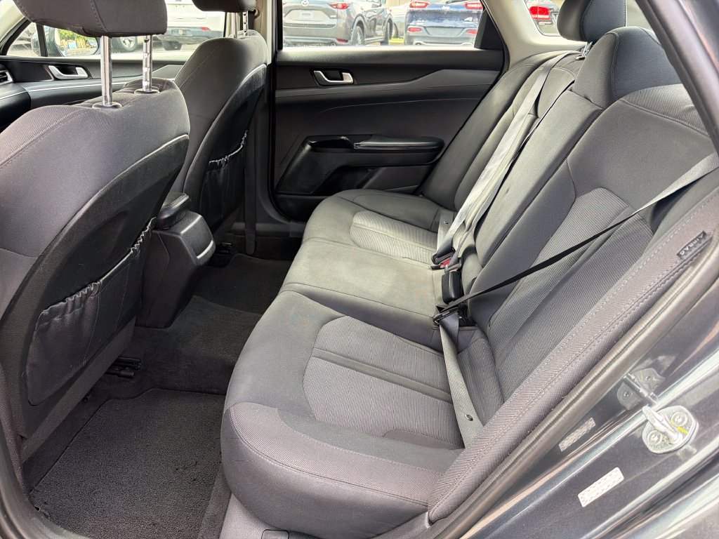 Used 2021 Kia K5 LXS FWD image 15