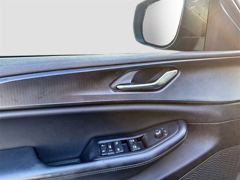 Used 2024 Jeep Grand Cherokee L Laredo image 9