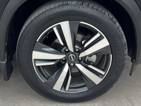 Used 2022 Nissan Rogue Platinum w/ Head-Up Display Package image 33