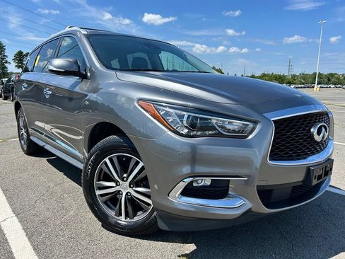 Used 2019 INFINITI QX60 Luxe w/ Essential Package AWD/4WD image 1