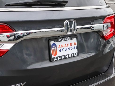 Used 2019 Honda Odyssey EX image 12