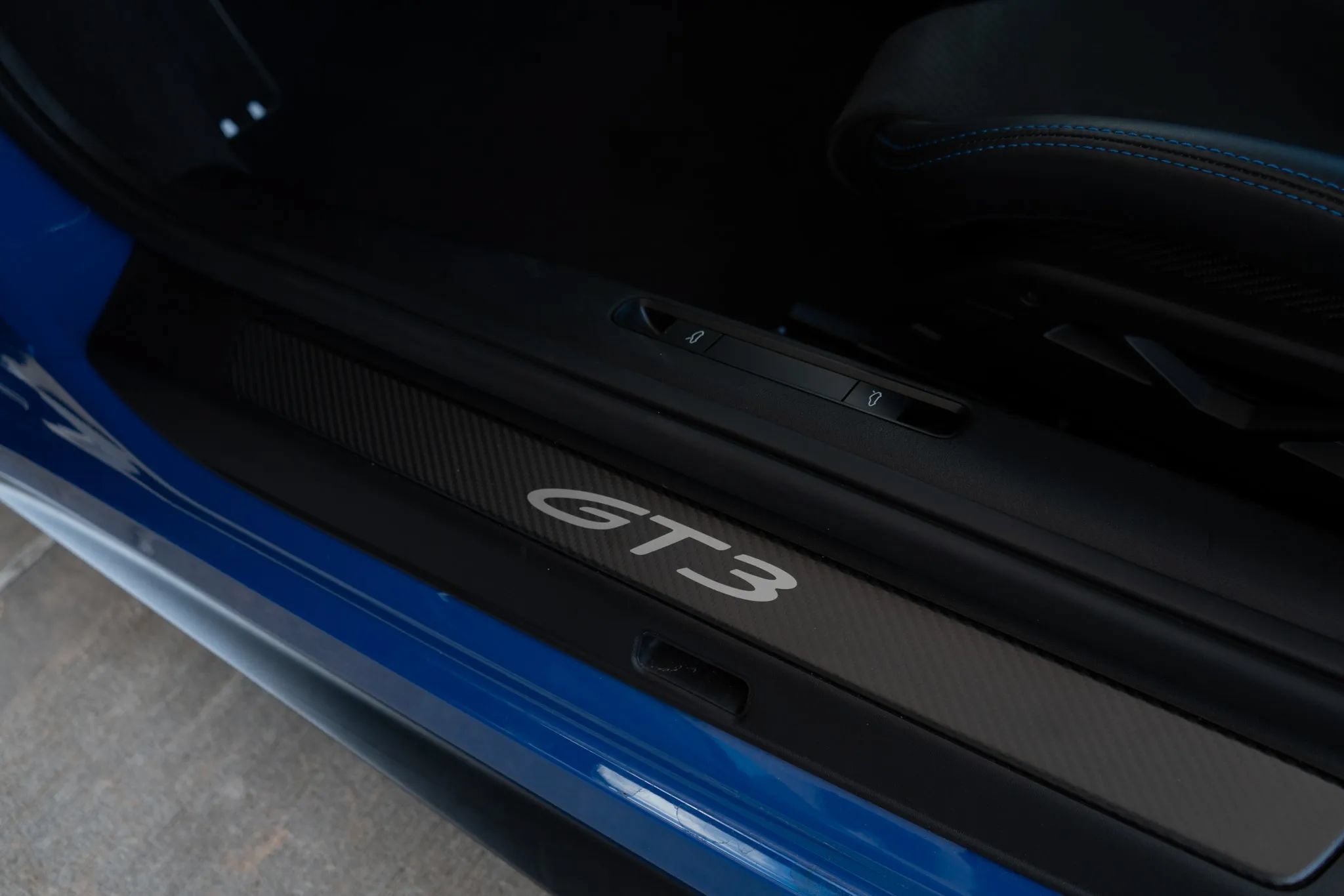 Used 2025 Porsche 911 GT3 RWD image 67