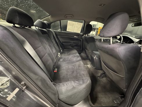 Used 2011 Honda Accord LX-P image 25
