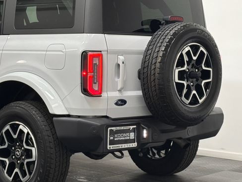 Used 2023 Ford Bronco Outer Banks AWD/4WD image 7