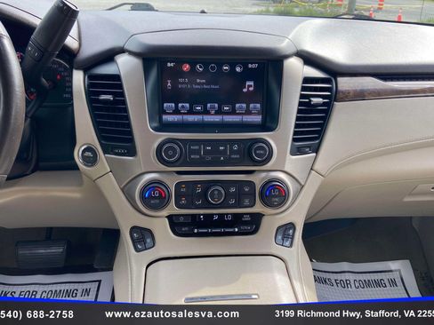 Used 2016 GMC Yukon XL Denali w/ Open Road Package AWD/4WD image 17