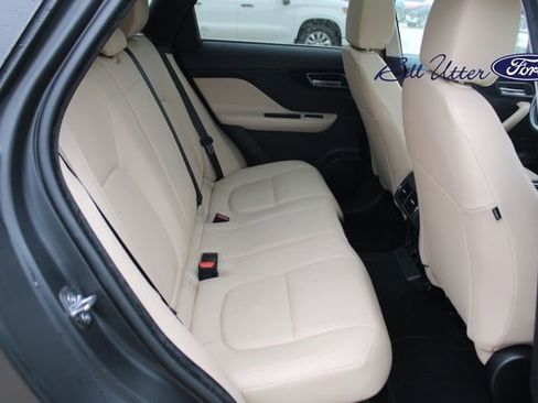 Used 2020 Jaguar F-PACE image 13