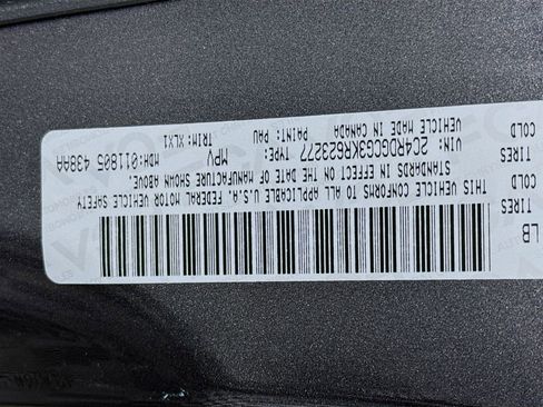 Used 2019 Dodge Grand Caravan SXT FWD image 31