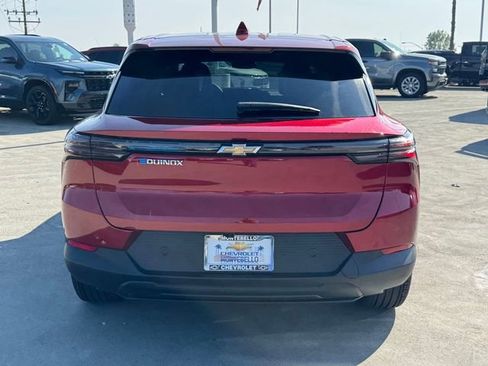 New 2026 Chevrolet Equinox EV LT image 4