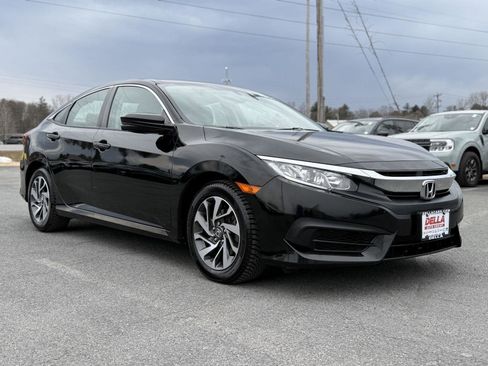 Used 2018 Honda Civic EX image 3