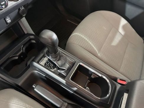 Used 2019 Toyota Tacoma SR w/ SR Convenience Package RWD image 19
