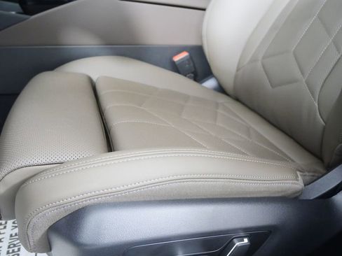 Certified 2026 BMW i5 eDrive40 w/ M Sport Package image 10