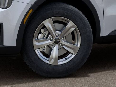 New 2026 Kia Sorento LX FWD image 9