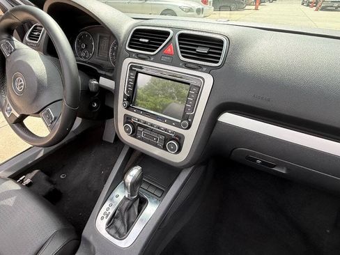 Used 2012 Volkswagen Eos Komfort FWD image 43