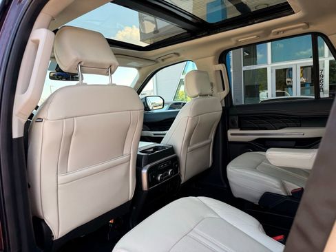 Used 2020 Ford Expedition Platinum image 22
