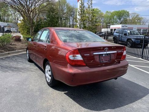 Used 2004 Toyota Camry LE image 6