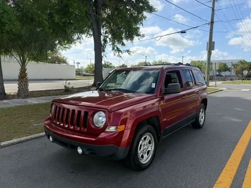 Used 2016 Jeep Patriot Sport w/ Power Value Group FWD image 8