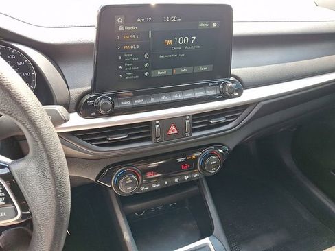 Used 2019 Kia Forte LXS FWD image 19