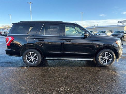 Used 2021 Ford Expedition XLT image 6