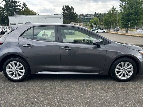 Certified 2024 Toyota Corolla SE FWD image 4