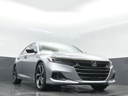 Used 2022 Honda Accord Sport image 5