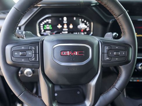 Used 2024 GMC Sierra 1500 AT4 w/ Technology Package AWD/4WD image 15