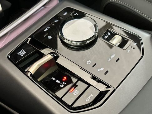 Used 2025 BMW X3 xDrive30i w/ Convenience Package image 22