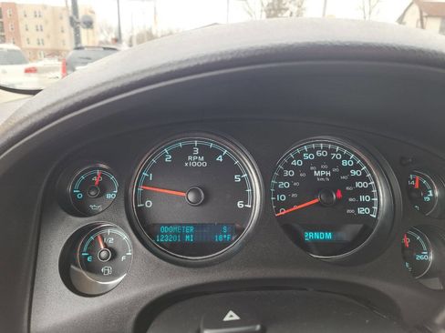 Used 2012 Chevrolet Avalanche LTZ image 11