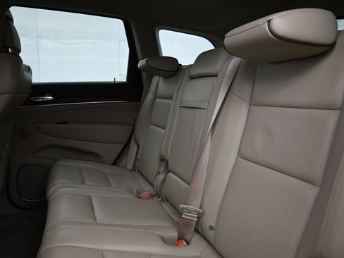 Used 2020 Jeep Grand Cherokee Overland AWD/4WD image 22