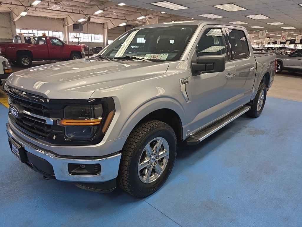 Used 2025 Ford F150 XLT w/ Equipment Group 301A Standard AWD/4WD image 16